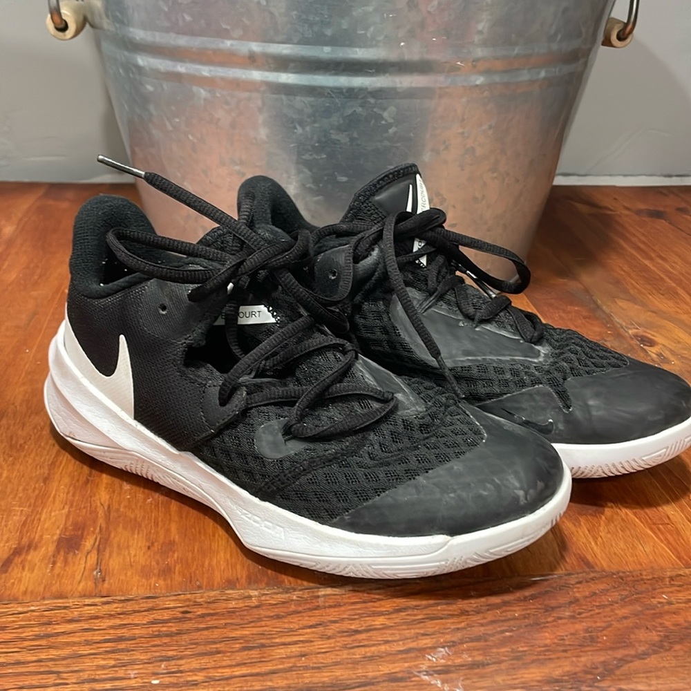 Nike shoes Size 6